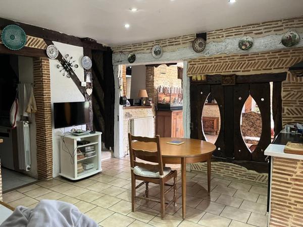 Maison à vendre |  Saint-Pierre-d'Eyraud |  6 pièces | 208 m²