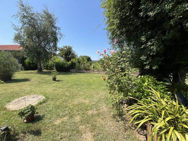 Maison à vendre |  Saint-Pierre-d'Eyraud |  6 pièces | 208 m²