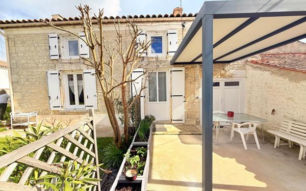 Maison à vendre    4 pièces •  Surgères