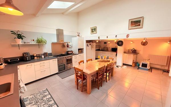 Maison à vendre    4 pièces •  Surgères