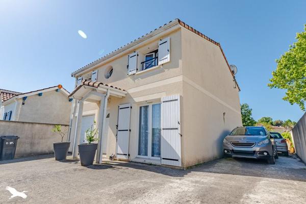 Maison à vendre 314 160 € Bassens 6 p 103 m² DPE C