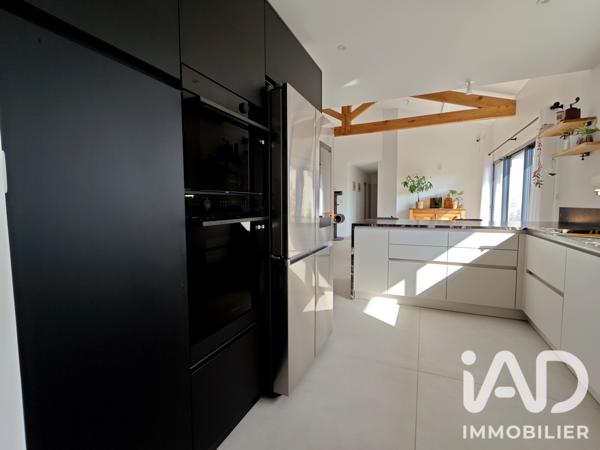 Maison à vendre 5 pièces 121 m² Saint-Jean-d'Angély