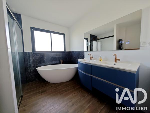 Maison à vendre 5 pièces 121 m² Saint-Jean-d'Angély