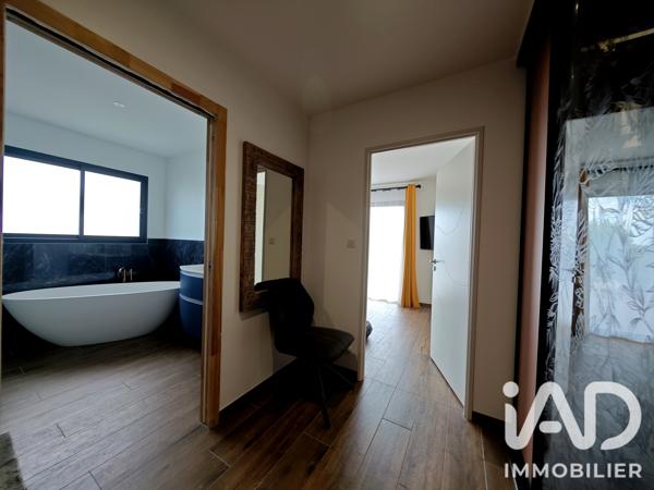 Maison à vendre 5 pièces 121 m² Saint-Jean-d'Angély