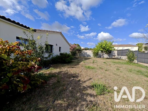 Maison à vendre 5 pièces 121 m² Saint-Jean-d'Angély
