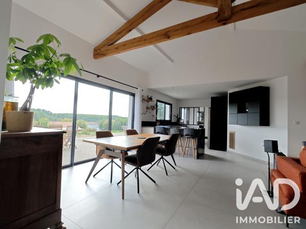 Maison à vendre 5 pièces 121 m² Saint-Jean-d'Angély