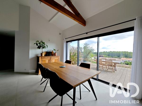 Maison à vendre 5 pièces 121 m² Saint-Jean-d'Angély