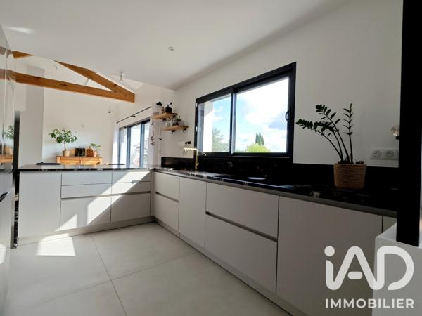 Maison à vendre 5 pièces 121 m² Saint-Jean-d'Angély