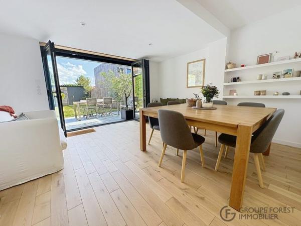 Maison mitoyenne 2 côtés Lille Secteur La Madeleine 112.40 m²