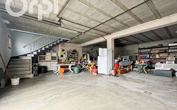 Maison à vendre    8 pièces •  Vogüé