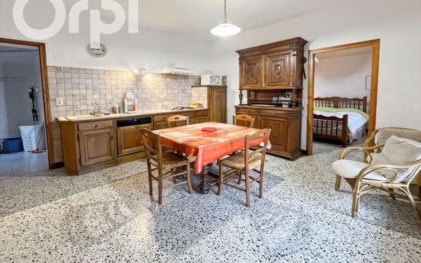 Maison à vendre    8 pièces •  Vogüé