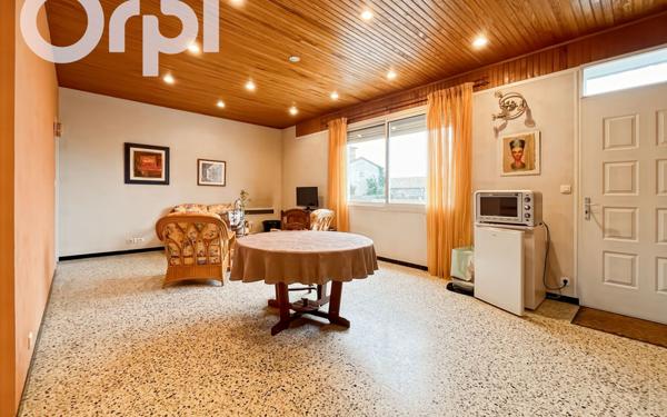 Maison à vendre    8 pièces •  Vogüé