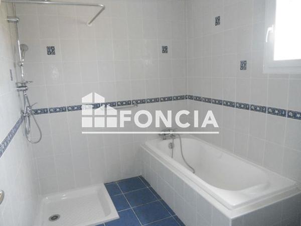 Location Maison 4 pièces 109 m² - 11 RUE DE LA PICHOLINE Autignac 34480