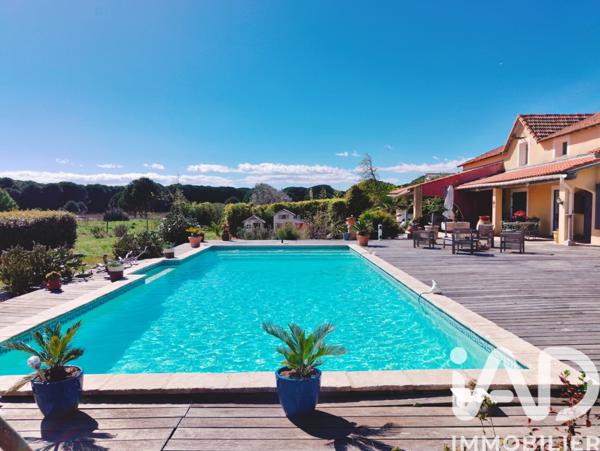 Maison à vendre 20 pièces 453 m² Saint-Laurent-d'Aigouze