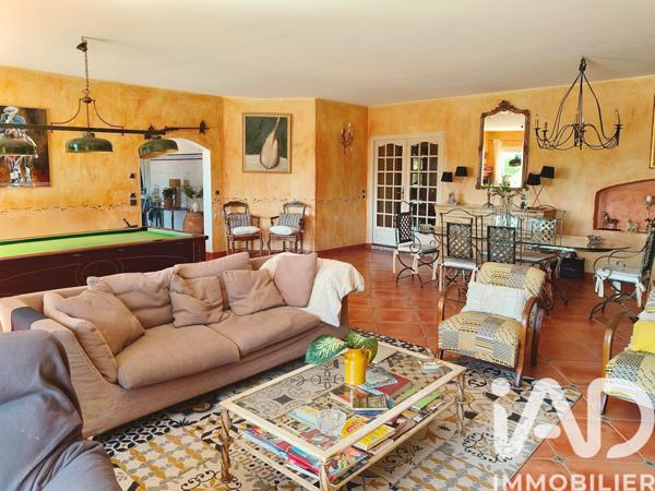Maison à vendre 20 pièces 453 m² Saint-Laurent-d'Aigouze