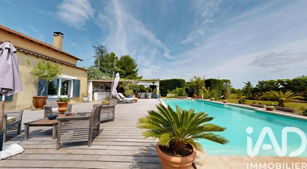 Maison à vendre 20 pièces 453 m² Saint-Laurent-d'Aigouze