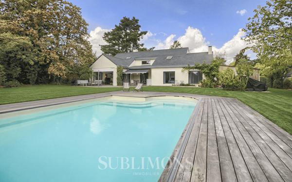 Maison 9 pièces 295 m²