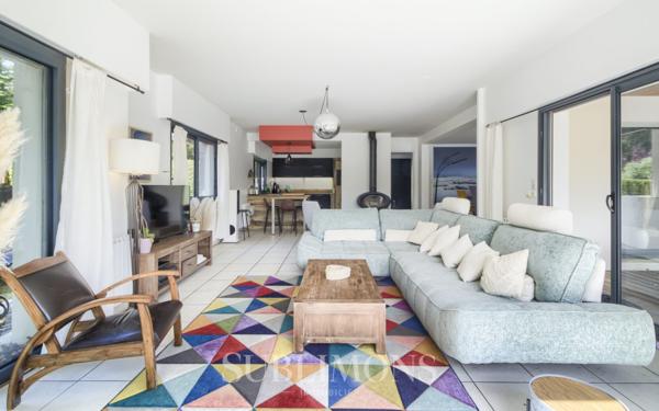 Maison 9 pièces 295 m²