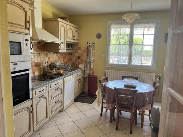Maison à vendre 260 190 € Mauzé-sur-le-Mignon 5 p 171 m² DPE F