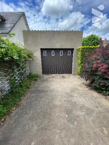 PITHIVIERS Belle maison avec beaux volumes dans quartier calme