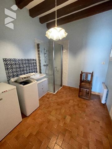 PITHIVIERS Belle maison avec beaux volumes dans quartier calme