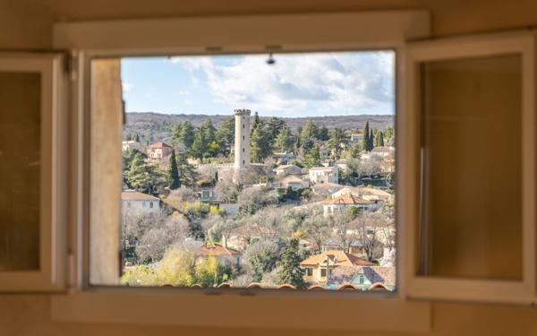 Maison à vendre    6 pièces • 136,97 m2 Forcalquier