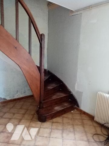 maison de village avec terrain de 1215 m² - état à conforter