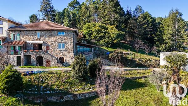 Maison 4 pièces de 168 m² à Vals-les-Bains (07600)