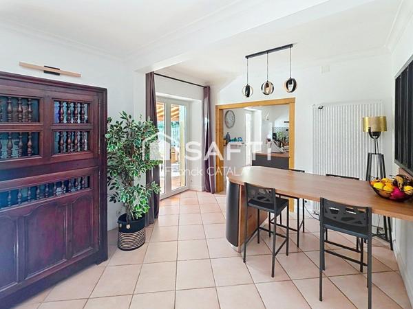 Beaucoup de cachet pour cette bâtisse du XIXéme rénovée