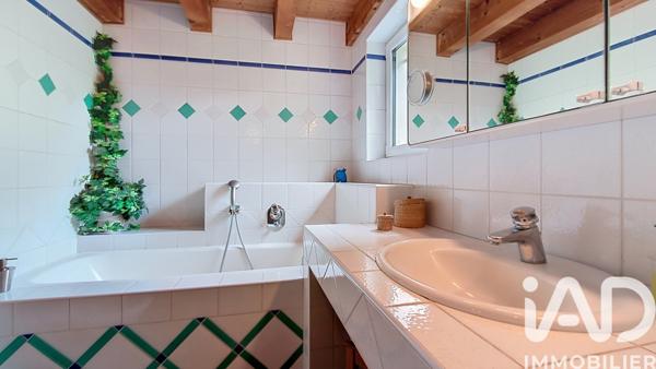 Maison à vendre 5 pièces 258 m² Saint-André-de-Boëge