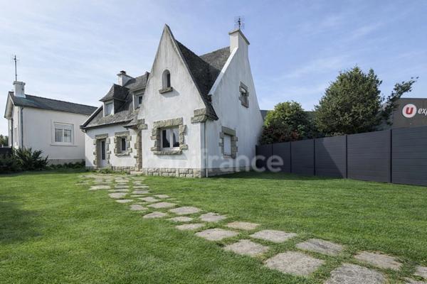 EXCLUSIVITÉ - Maison de ville à vendre 6 pièces à Chateauneuf-du-faou (29)