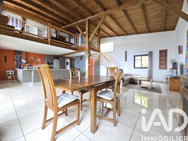 Maison à vendre 5 pièces 181 m² Les Avirons