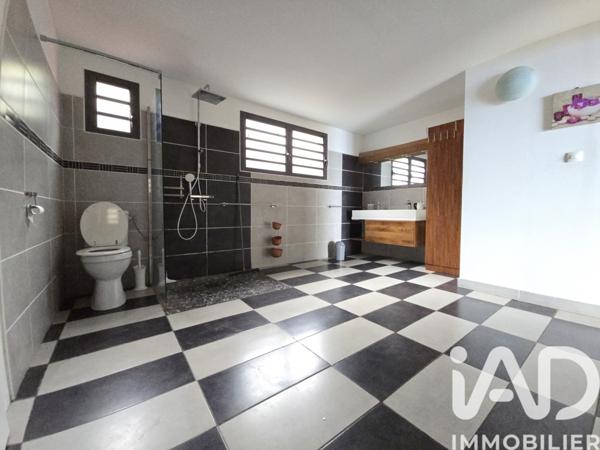 Maison à vendre 5 pièces 181 m² Les Avirons