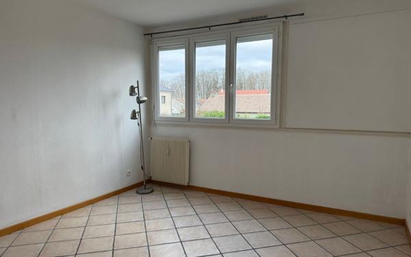 Appartement à louer    2 pièces •  Saran