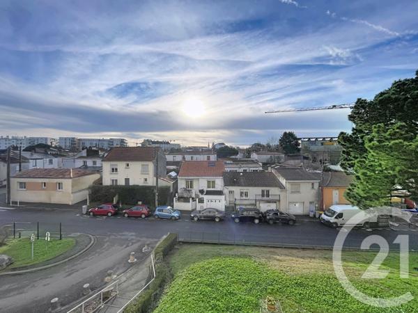 Appartement F2 à vendre  2 pièces - 46,43 m2 REZE - 44