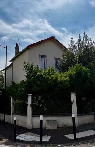 Vente                                                      Maison
                        
                     4 pièces                      70 m2                     à Joinville-le-Pont