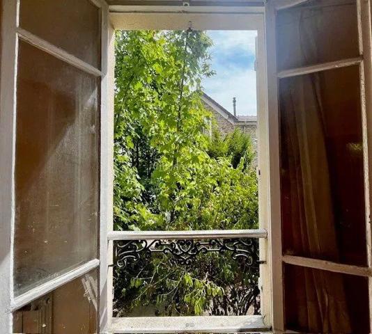 Vente                                                      Maison
                        
                     4 pièces                      70 m2                     à Joinville-le-Pont