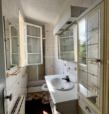 Vente                                                      Maison
                        
                     4 pièces                      70 m2                     à Joinville-le-Pont