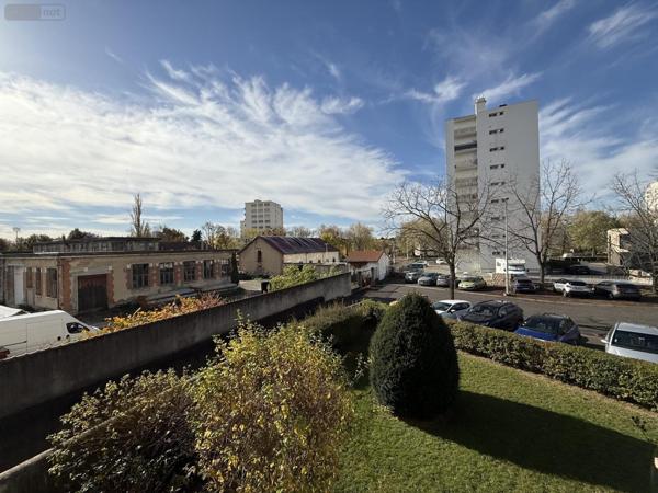 Appartement à vendre à Vichy dans l'Allier (03200), ref : 2025/979-03020