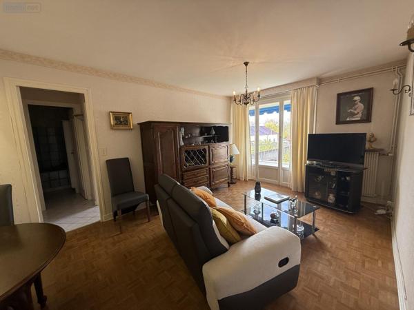 Appartement à vendre à Vichy dans l'Allier (03200), ref : 2025/979-03020