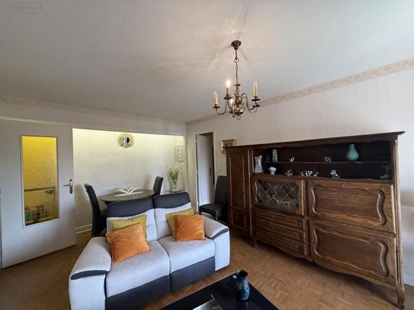 Appartement à vendre à Vichy dans l'Allier (03200), ref : 2025/979-03020