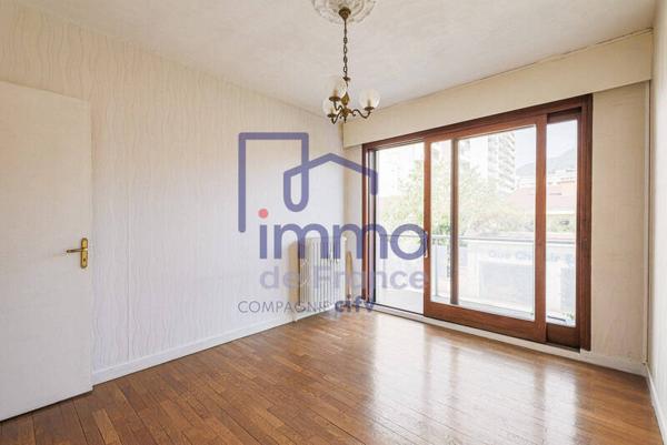 Appartement 3 pièces                                        - 38100 Grenoble Réf : 21743