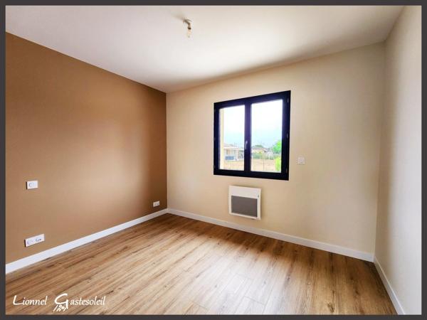 Maison à vendre de plain pied 3 pièces deux chambres sans travaux finition premium sur la commune du FLEIX (24)