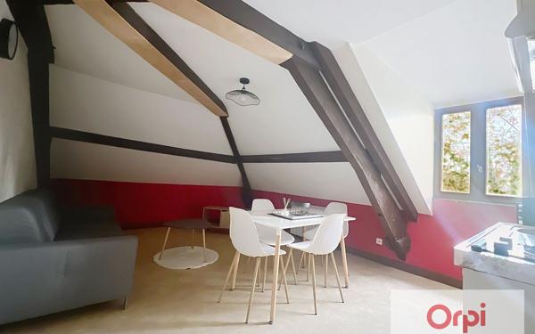 Appartement à louer    3 pièces • 24,66 m2 Montluçon