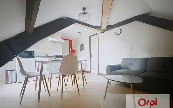 Appartement à louer    3 pièces • 24,66 m2 Montluçon