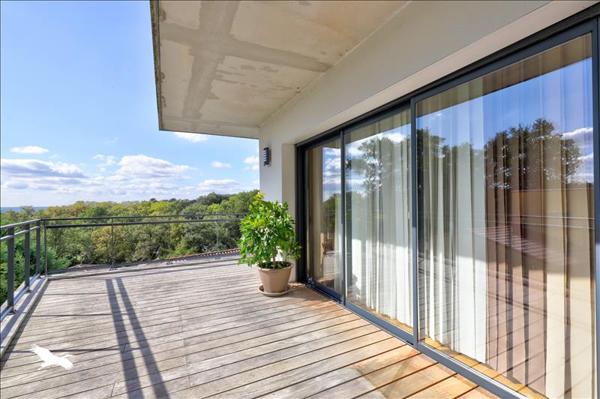 Maison à vendre |  Pechbonnieu |  7 pièces | 240 m²