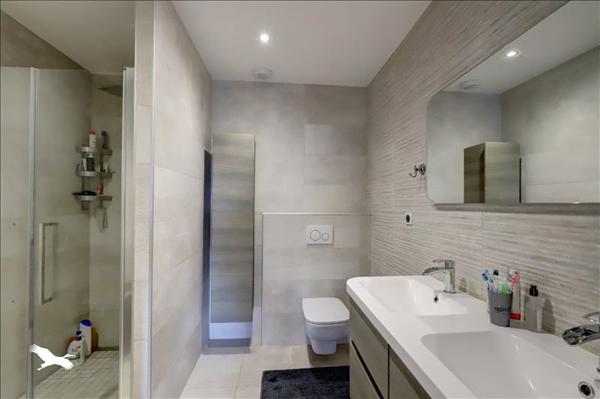 Maison à vendre |  Pechbonnieu |  7 pièces | 240 m²