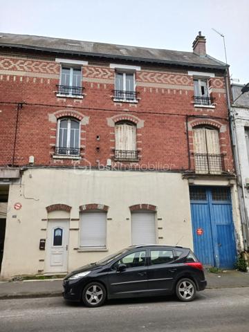 Immeuble mixte de 240 m²