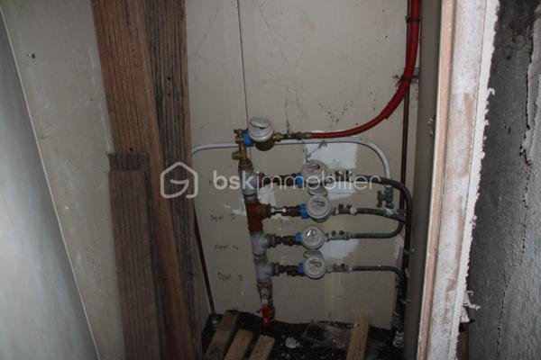 Immeuble mixte de 2 120 m²