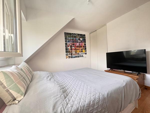 Maison familiale lumineuse avec piscine – proche bourg et plages